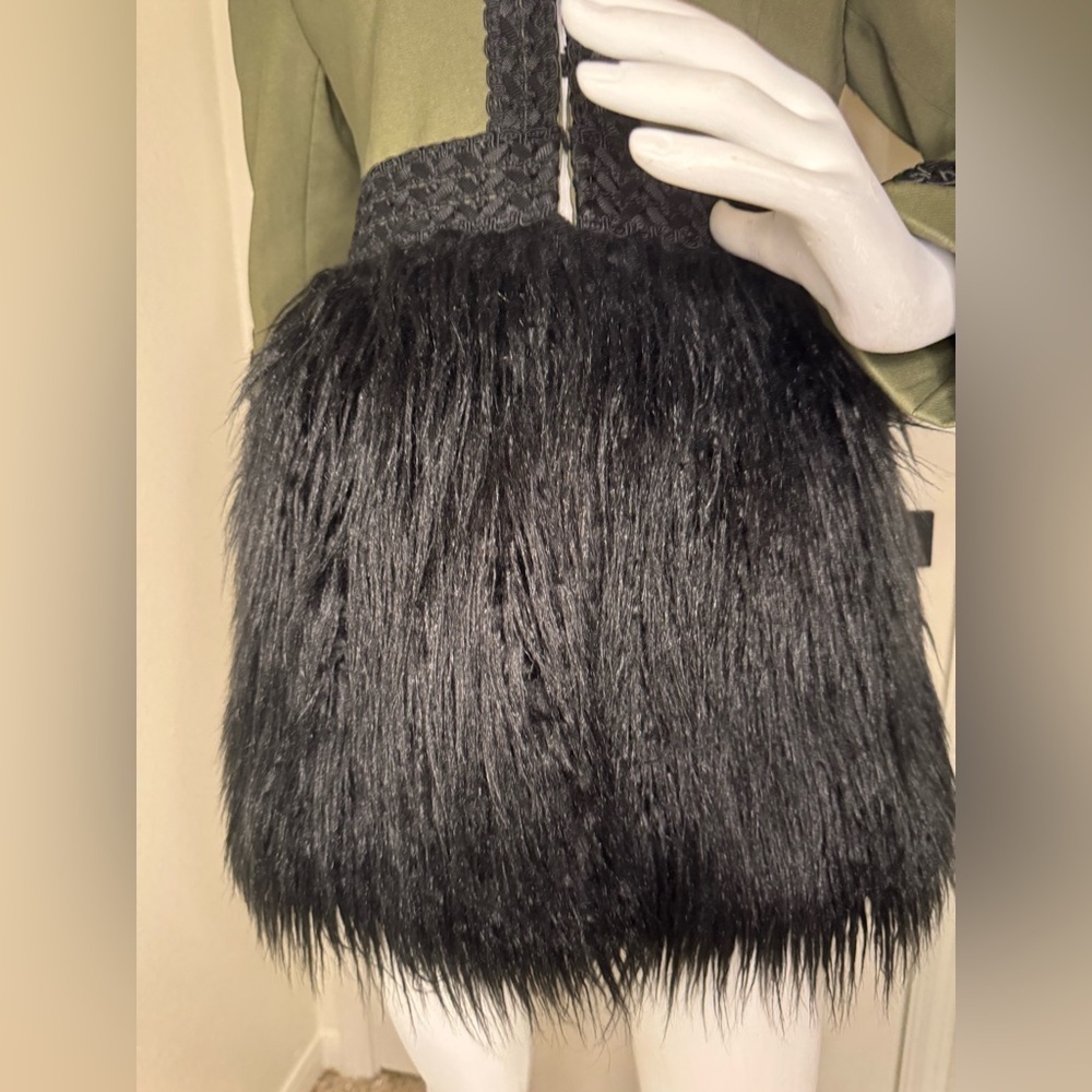 The Extreme collection RARE military Green
Black fur jacket size 38 Unique. - Picture 3 of 17